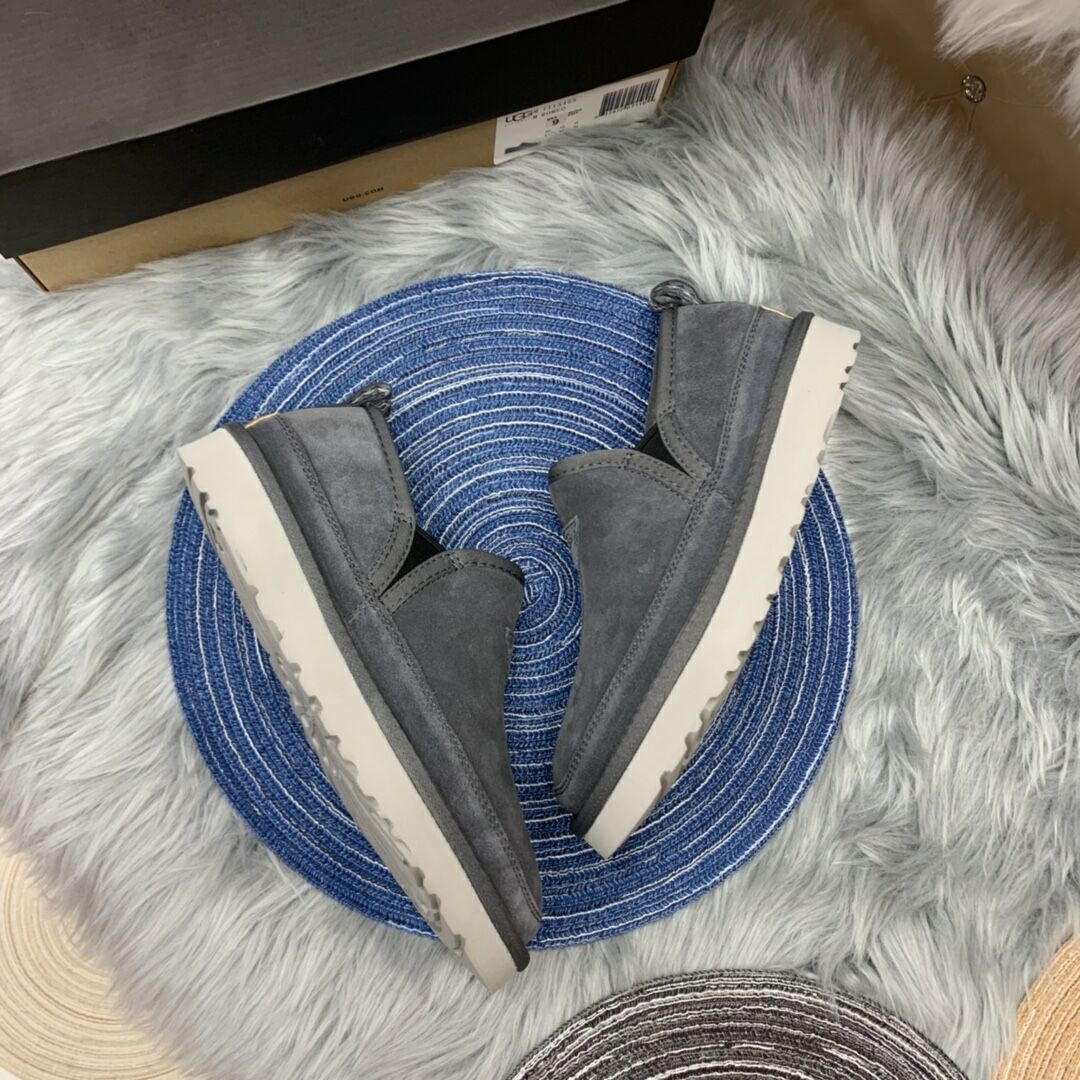 Grey Men’s Slip-On Low-Top Sneakers — New Arrival | In Stock