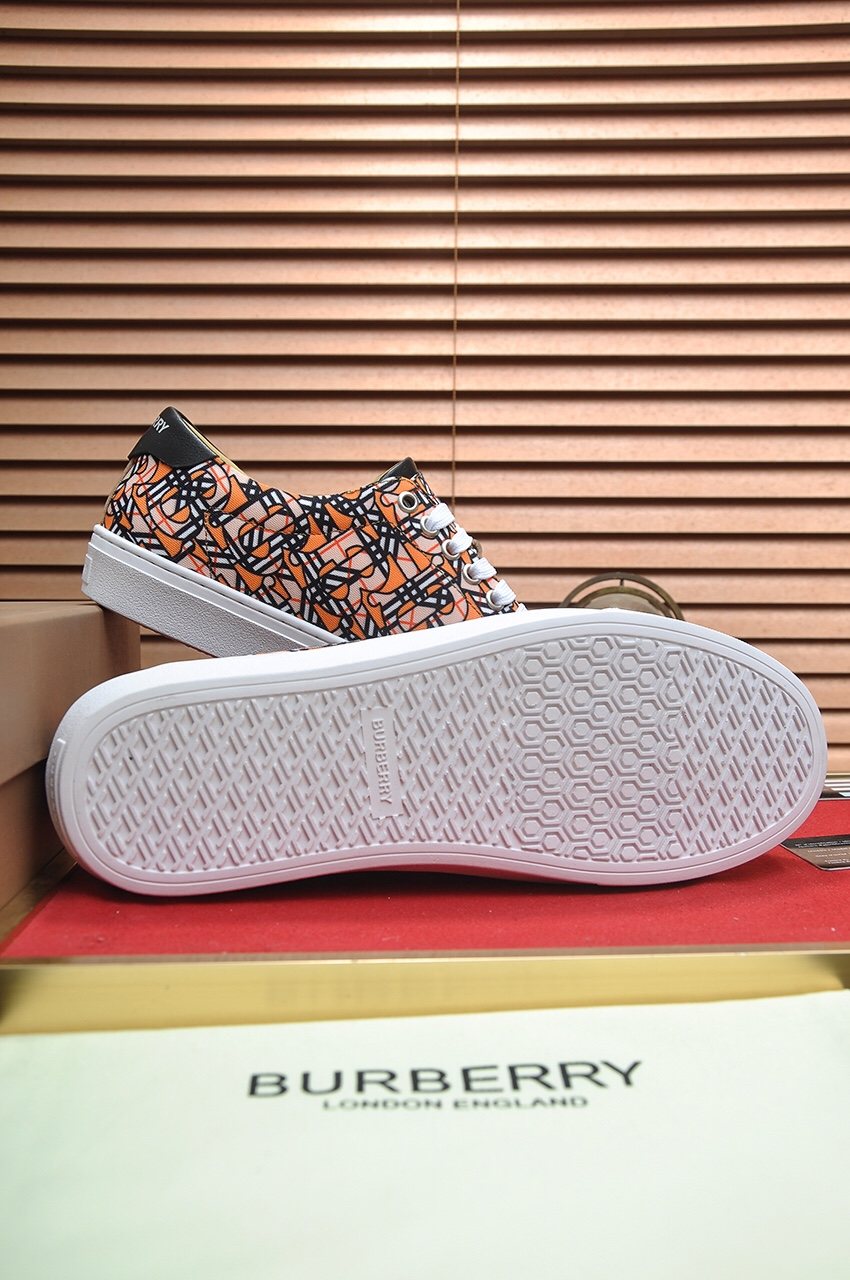 Burberry Geometric-Print Low-Top Sneakers - Orange, Black & White
